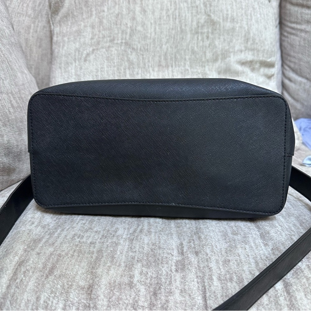 Tory Burch Robinson Medium Triple Compartment Black Leather Tote Bag - Picture 7 of 16